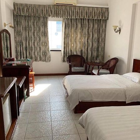 Chung Hsin Hotel 中信酒店 Phnom Penh Esterno foto